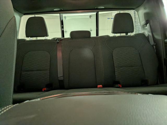 2026 Ram 1500 Express Crew Cab 4x4 57 Box