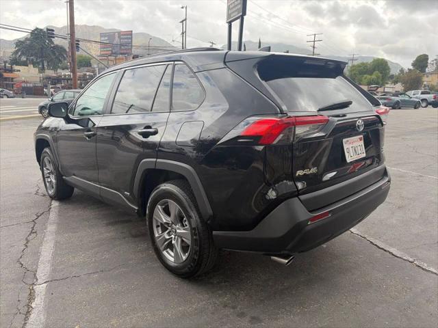 2024 Toyota RAV4 Hybrid XLE