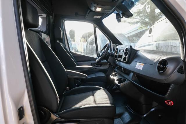 2023 Mercedes-Benz Sprinter 2500 Standard Roof 4-Cyl Diesel HO