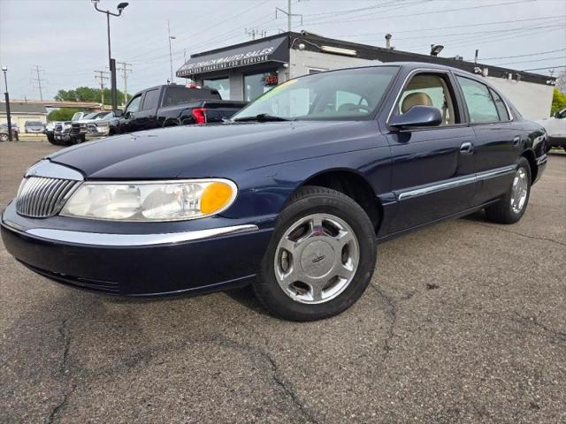 2002 Lincoln Continental Base for sale in Wayne, MI