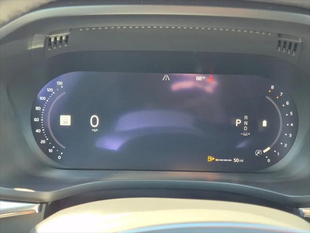 2023 Volvo XC60 B5 Plus Dark Theme