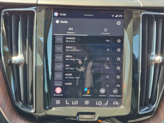 2023 Volvo XC60 B5 Plus Dark Theme