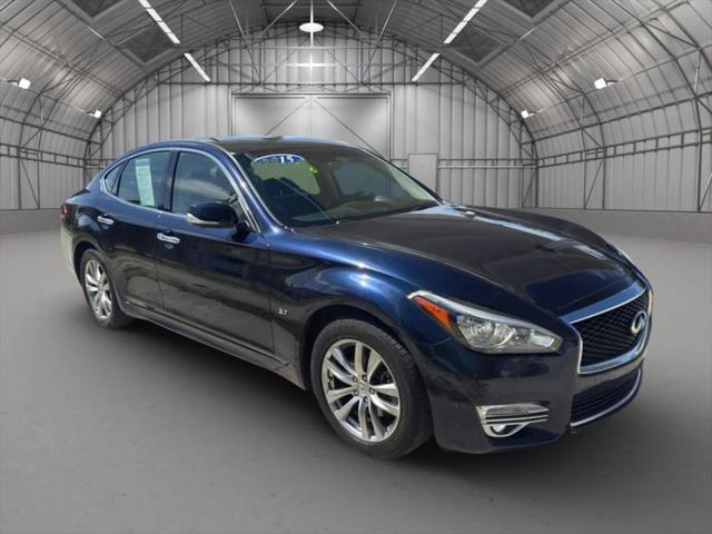 2015 INFINITI Q70 3.7