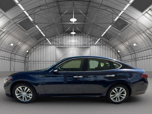 2015 INFINITI Q70 3.7