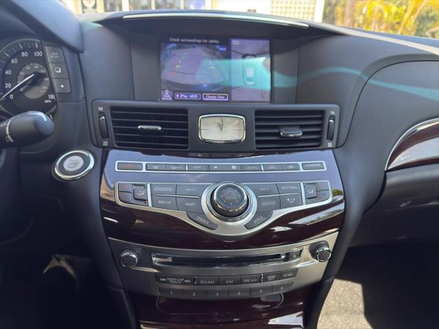 2015 INFINITI Q70 3.7