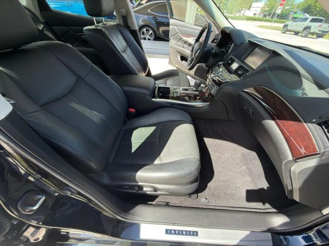2015 INFINITI Q70 3.7
