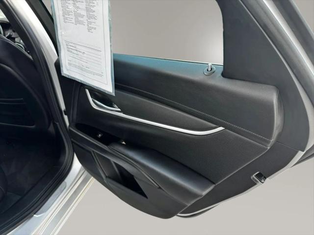 2013 Cadillac XTS Standard