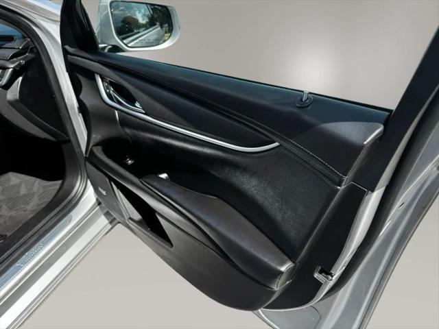 2013 Cadillac XTS Standard