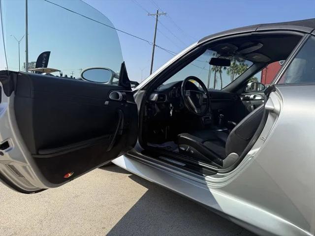 2006 Porsche 911 Carrera 4