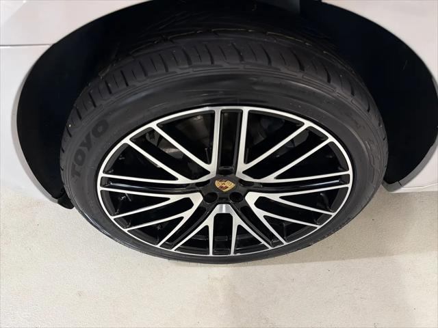 2024 Porsche Macan Macan