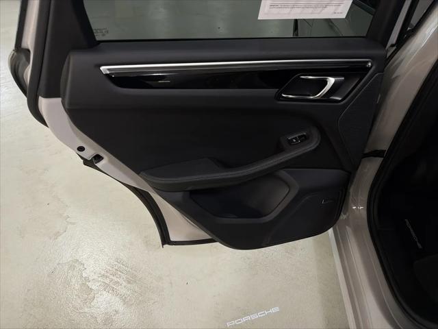 2024 Porsche Macan Macan