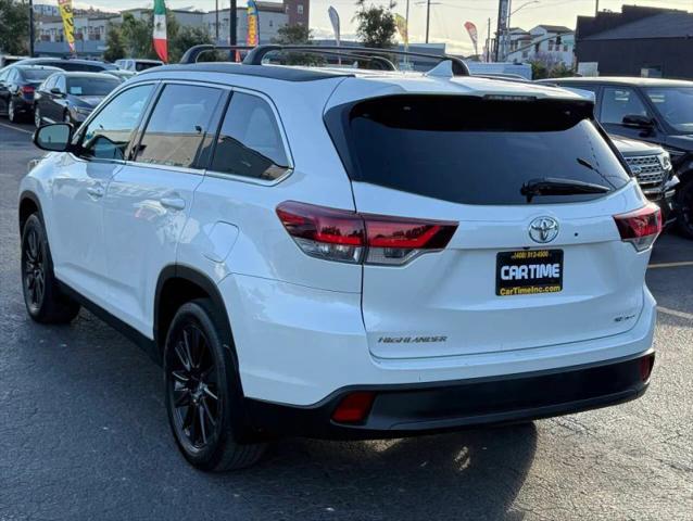 2019 Toyota Highlander SE