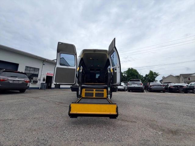 2014 Ford E-350 Super Duty Base