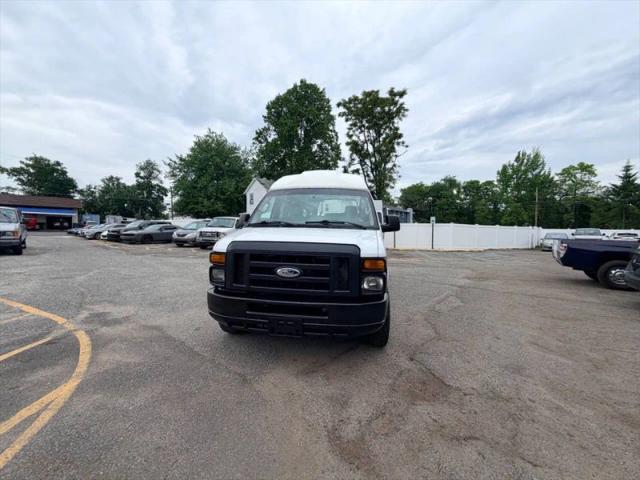 2014 Ford E-350 Super Duty Base