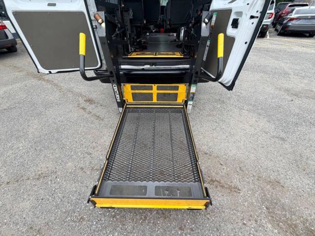 2014 Ford E-350 Super Duty Base