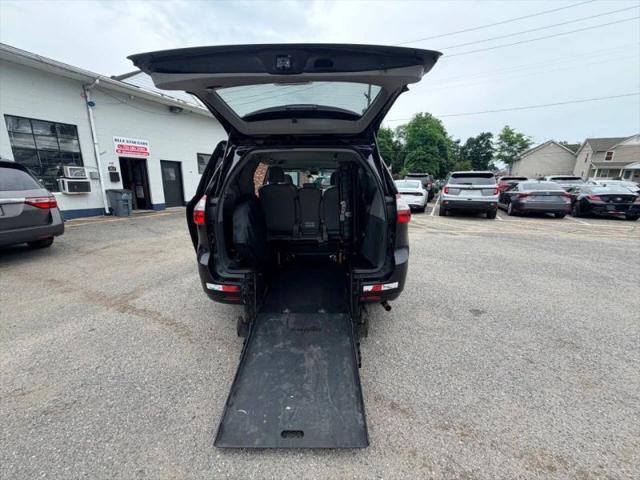 2020 Toyota Sienna L