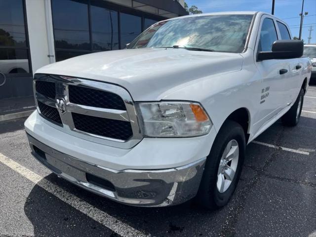 2022 Ram 1500 Classic SLT Crew Cab 4x2 5'7" Box