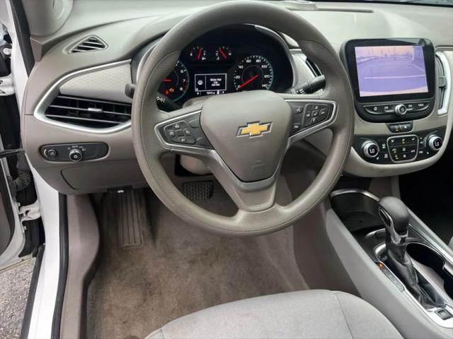 2022 Chevrolet Malibu FWD LT