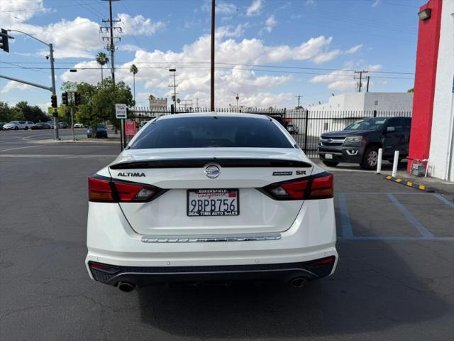 2022 Nissan Altima SR FWD