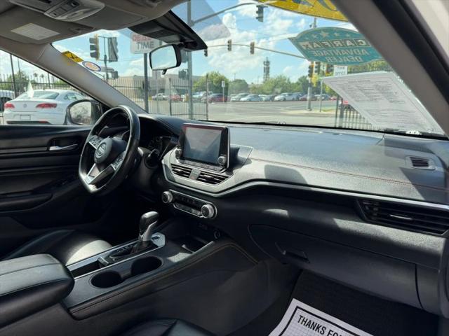 2022 Nissan Altima SR FWD