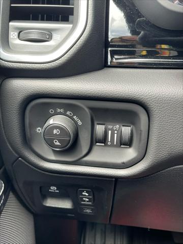 2026 Ram 1500 Laramie Crew Cab 4x4 5'7" Box