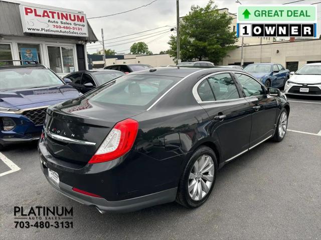 2015 Lincoln MKS Base