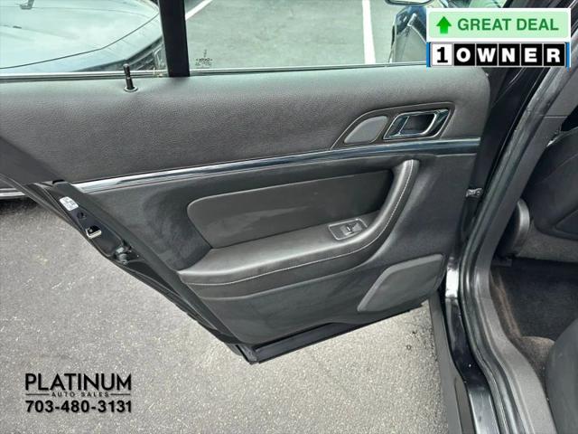 2015 Lincoln MKS Base