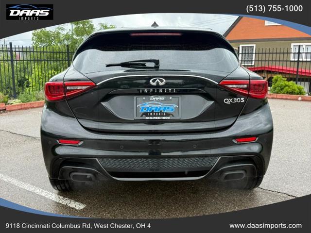 2017 INFINITI QX30 Sport