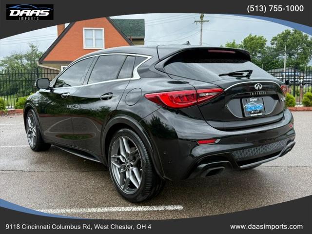 2017 INFINITI QX30 Sport