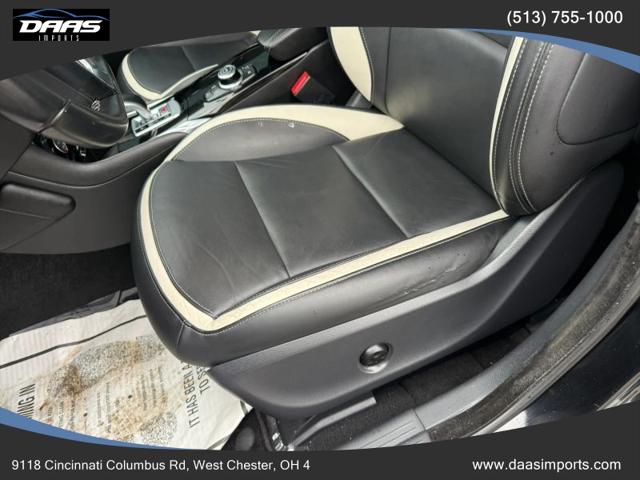 2017 INFINITI QX30 Sport
