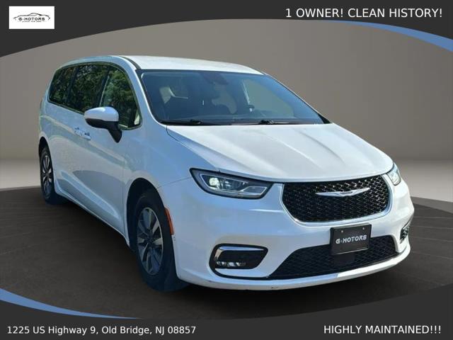 2023 Chrysler Pacifica Hybrid Touring L
