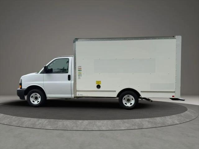 2019 GMC Savana Cutaway Work Van