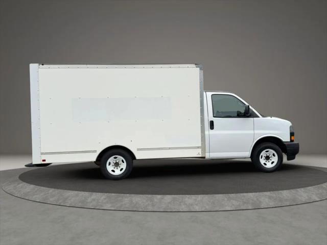 2019 GMC Savana Cutaway Work Van