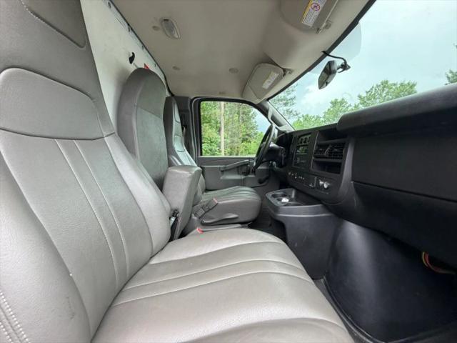 2019 GMC Savana Cutaway Work Van