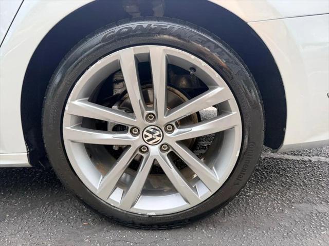 2017 Volkswagen Passat 1.8T R-Line