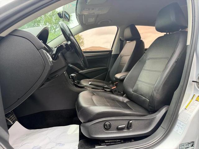 2017 Volkswagen Passat 1.8T R-Line