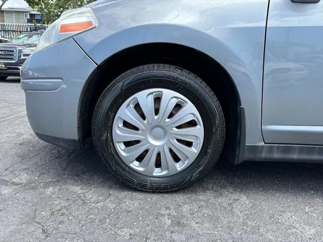 2009 Nissan Versa 1.8S