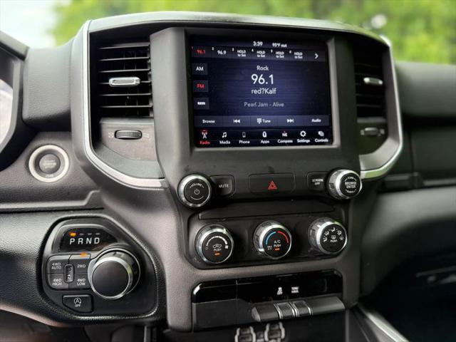 2020 Ram 1500 Big Horn Crew Cab 4x4 5'7" Box