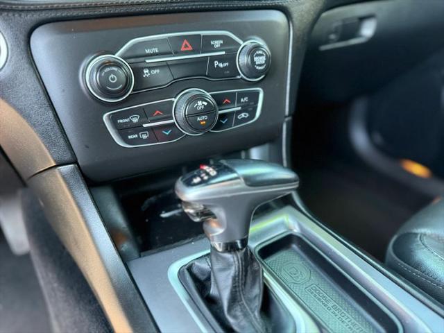 2022 Dodge Charger SXT RWD