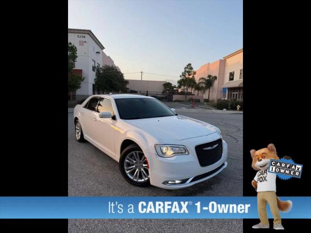 2021 Chrysler 300 Touring L