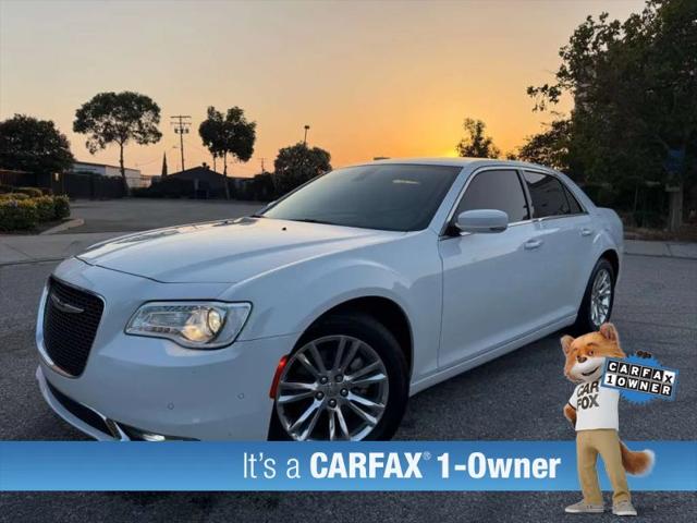 2021 Chrysler 300 Touring L