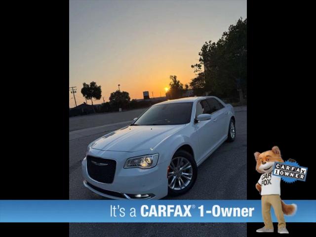 2021 Chrysler 300 Touring L