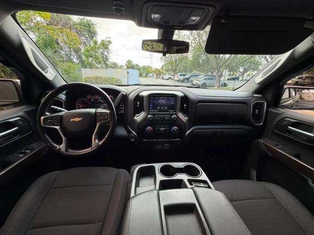 2020 Chevrolet Silverado 1500 4WD Crew Cab Short Bed LT