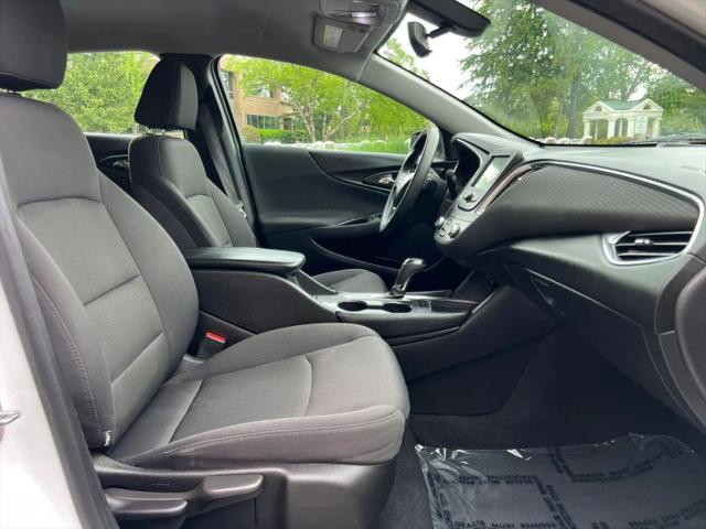 2017 Chevrolet Malibu 1LT