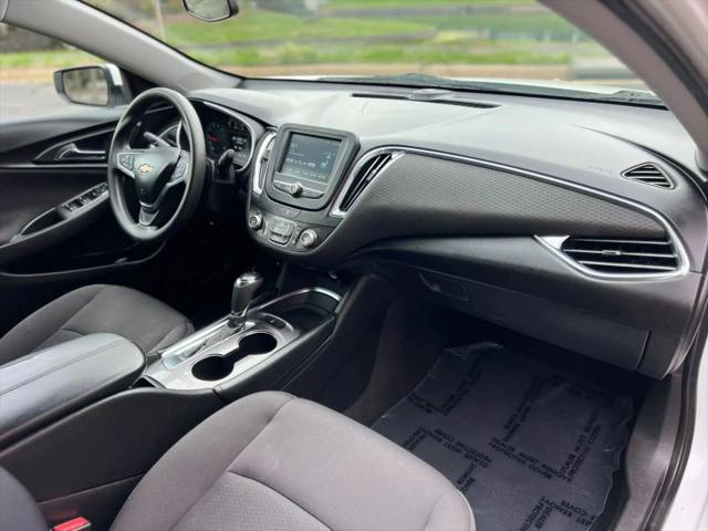 2017 Chevrolet Malibu 1LT