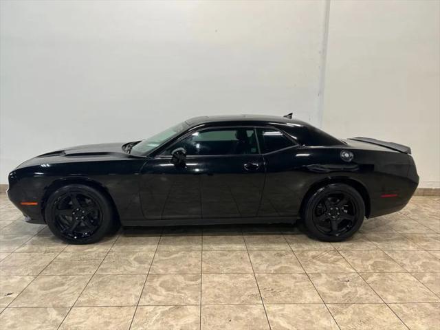 2017 Dodge Challenger SXT Plus