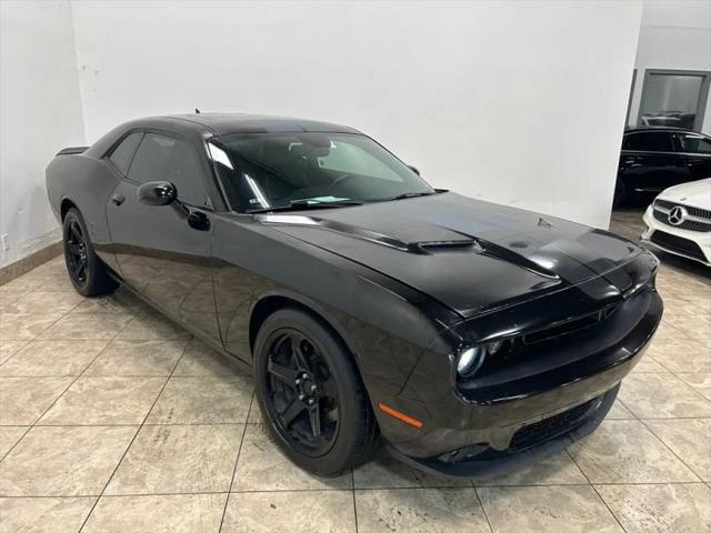 2017 Dodge Challenger SXT Plus