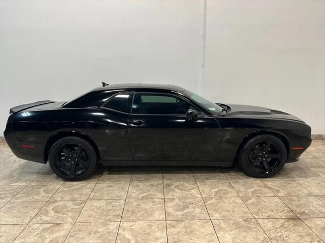 2017 Dodge Challenger SXT Plus