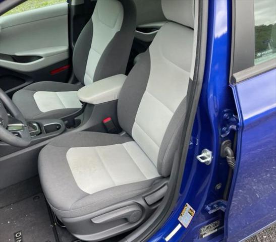 2020 Hyundai IONIQ Hybrid Blue