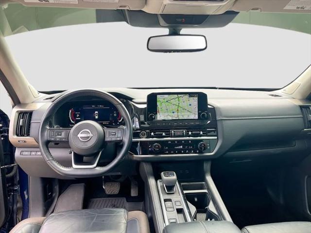 2022 Nissan Pathfinder Platinum 2WD